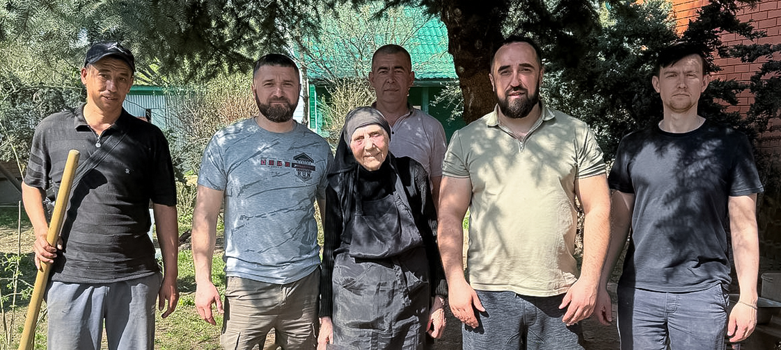 Сотрудники агрофирмы «Подмосковное» оказали помощь матушке Евфросинии